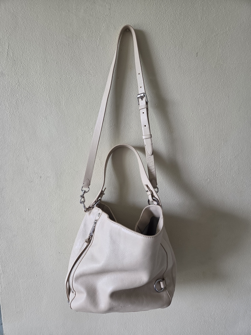 Rebecca Minkoff Soft Beige Leather Shoulder Bag - Picture 2 of 9